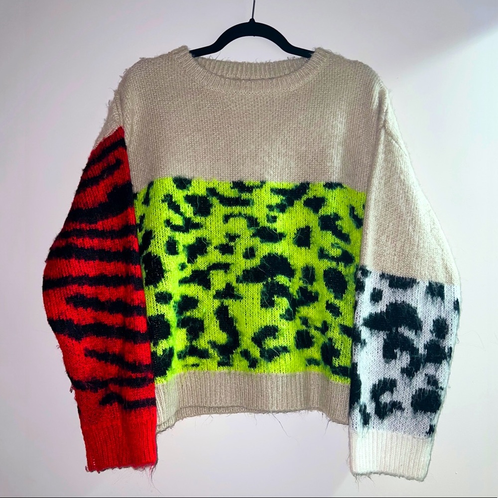 ANIMAL STYLE - Unisex Sweater -